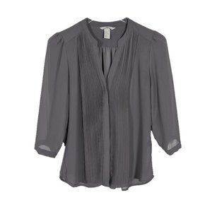 H&M Gray Mesh Pleated Front Button Blouse with 3/4 Sleeves Size 6